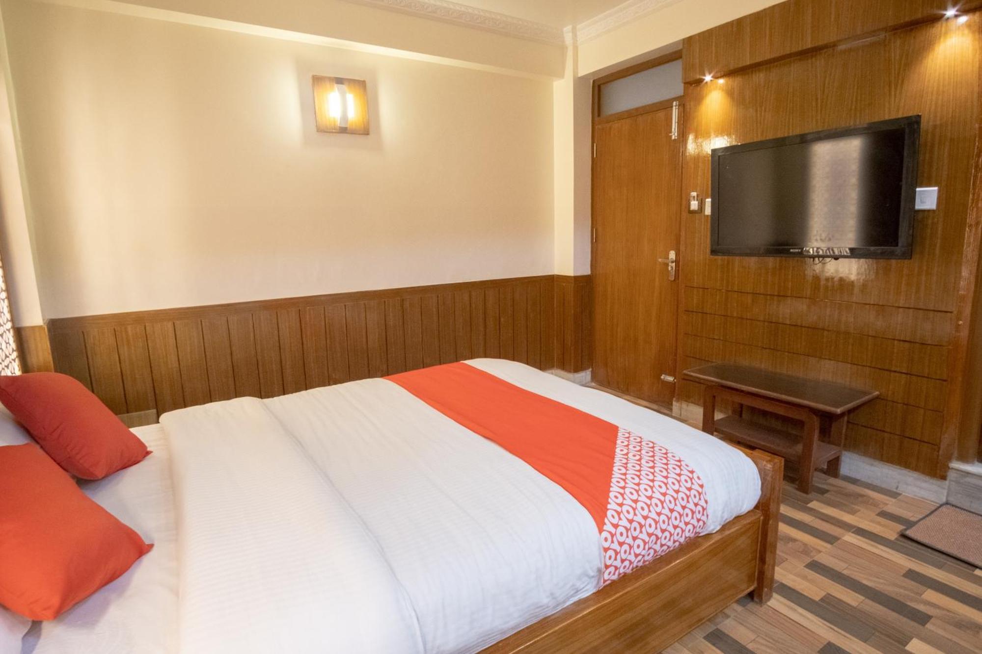 Oyo 304 Hotel Manama Balaju Exteriér fotografie