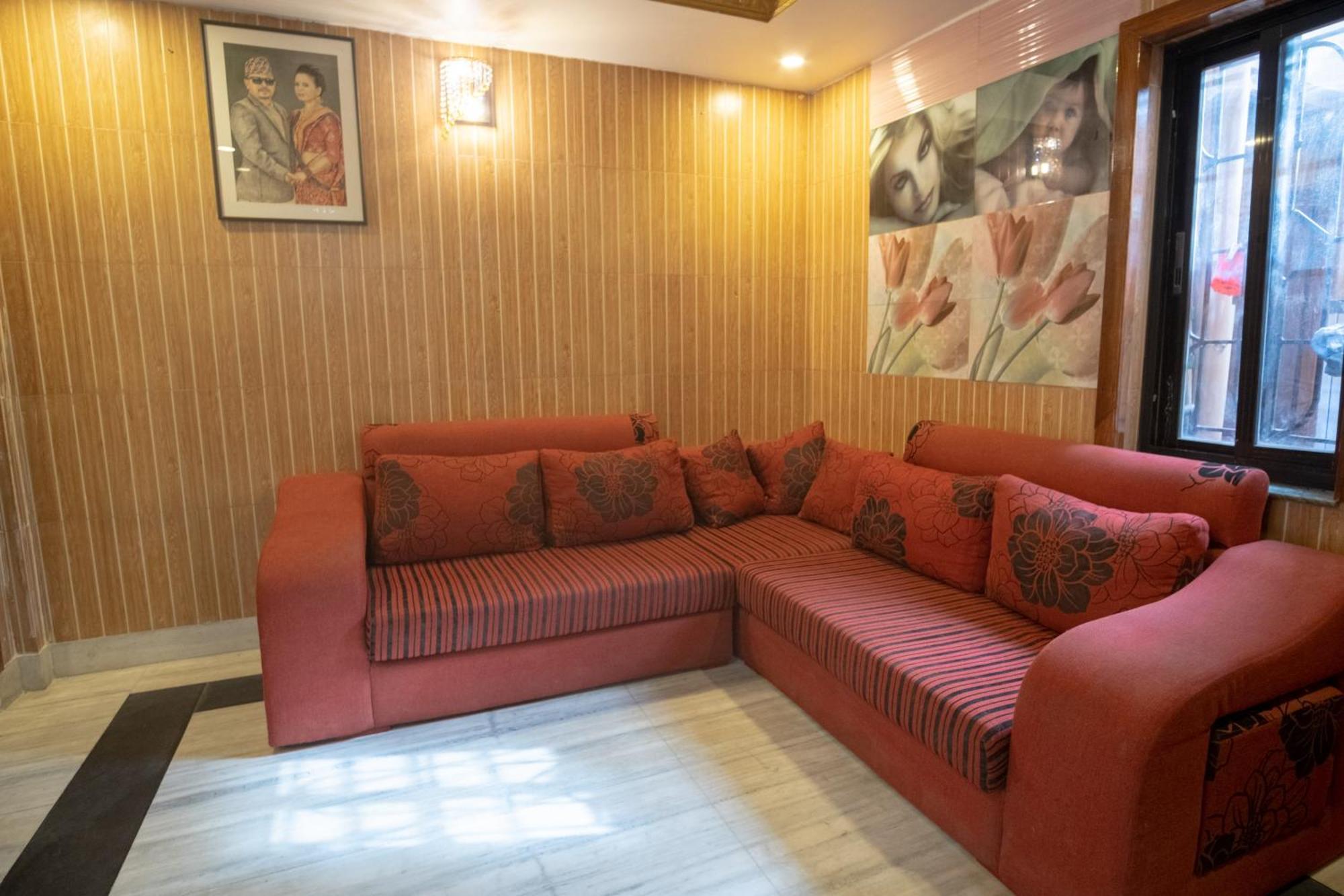 Oyo 304 Hotel Manama Balaju Exteriér fotografie