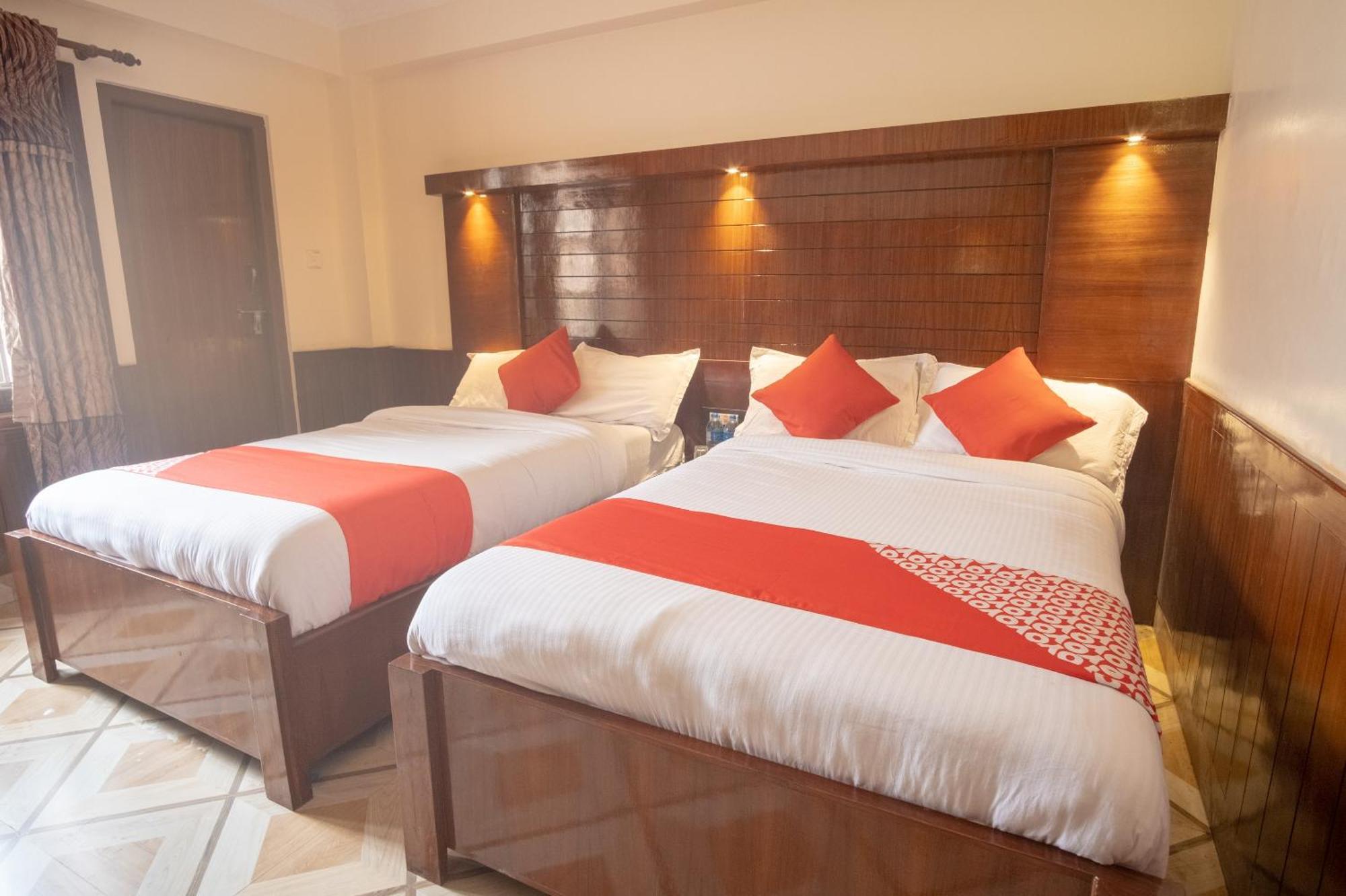 Oyo 304 Hotel Manama Balaju Exteriér fotografie